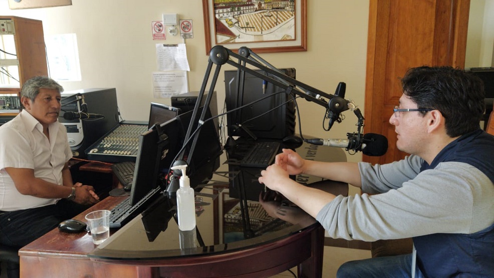 CORONA NINA RADIO